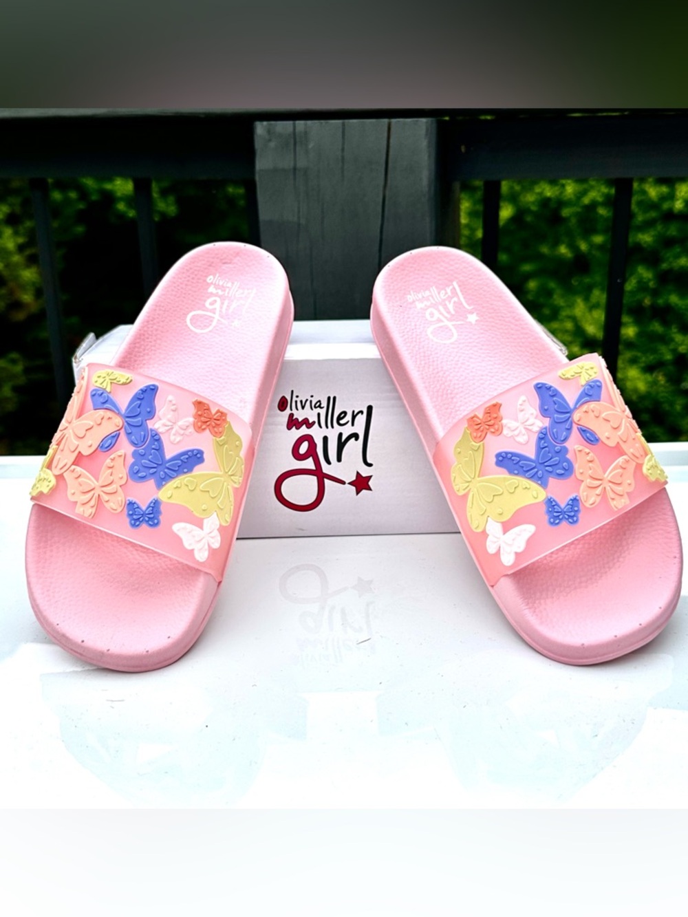 Girls Butterfly Water Friendly Slide On Flip Flop Sandals - Size 5Y Youth GS
